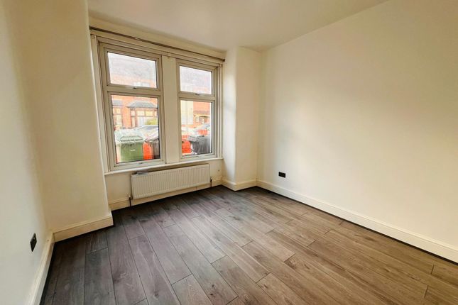 98 Glenny Road, Barking photo 2