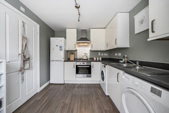 9, Blackbird Close, Cambourne photo 3