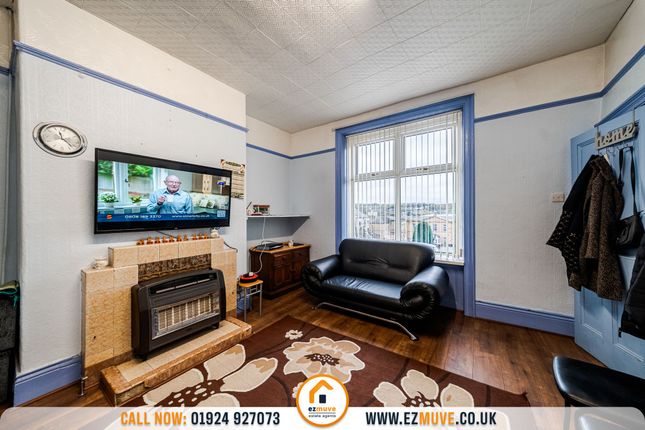 35 Thorne Road, Huddersfield photo 4