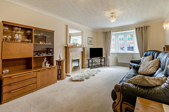 28, Hampole Drive, Rotherham photo 3