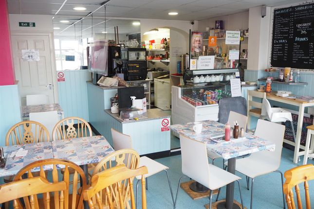 Thumbnail Restaurant/cafe for sale in Cafe &amp; Sandwich Bars DY13, Worcestershire