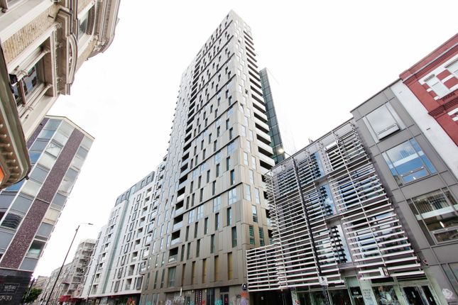 Flat for sale in Avantgarde Place, London