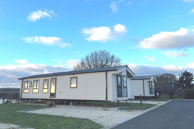 Thumbnail Mobile/park home for sale in Saracens Lane, Scrooby, Doncaster