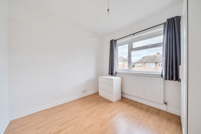 Flat to rent in Shepperton Road, Petts Wood, Orpington