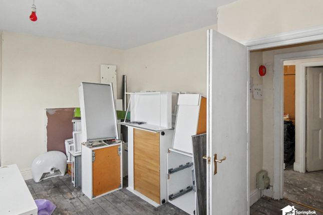 Flat 4, 44 Windsor Crescent, Bridlington photo 4