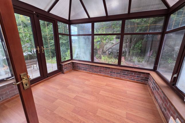 5 Bridge Terrace, Port Talbot photo 3