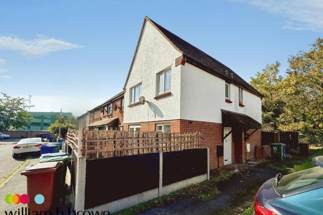 30, Chapel Close, GRAYS photo 2