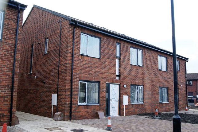 Thumbnail Flat to rent in Reed Avenue, Camperdown, Newcastle Upon Tyne