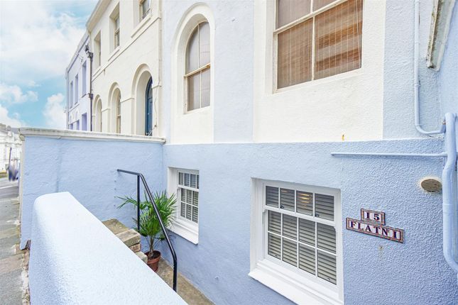 Thumbnail Flat for sale in East Ascent, St. Leonards-On-Sea
