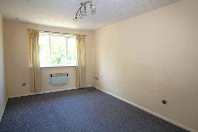 5 Sovereign House, Rainham photo 2