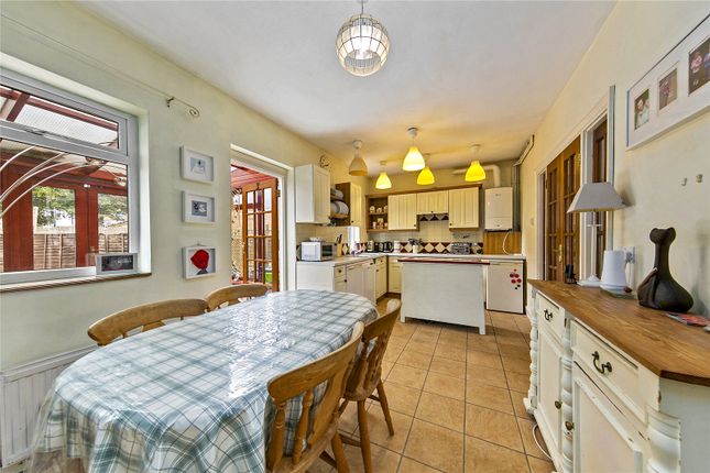 3, Thompson Avenue, Surrey photo 4