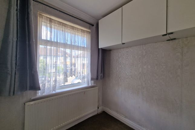 End terrace house to rent in Summit Road, Northolt