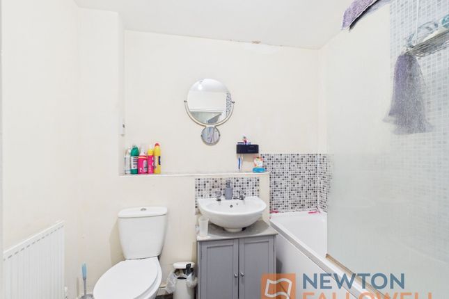 14 Walker Road, Walsall photo 4