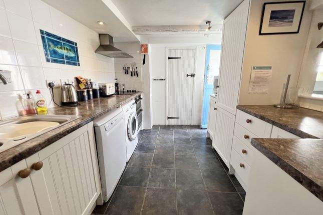 Cregyn, Gurnick Street, Mousehole photo 3