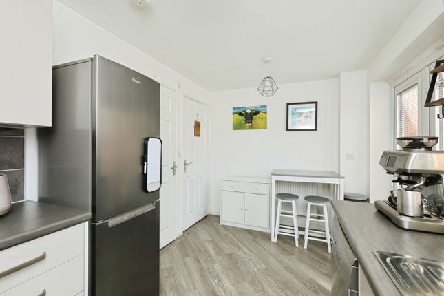 74, Dalton Lane, South Yorkshire photo 4