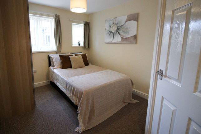 Shared accommodation to rent in Briar Road, Skellow, Doncaster