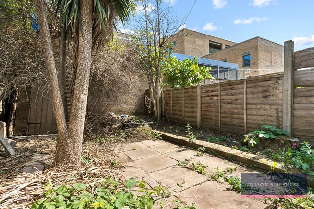 115, Kimberley Road, London photo 4