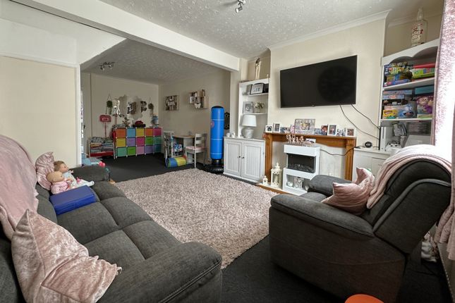 57, Albert Road, Deal photo 2