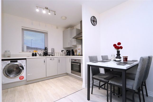 Flat 2, 17, Longhorn Drive, Whitehouse photo 2