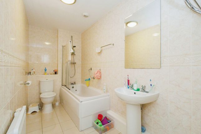 Flat for sale in 223 Upper Chorlton Road, Manchester