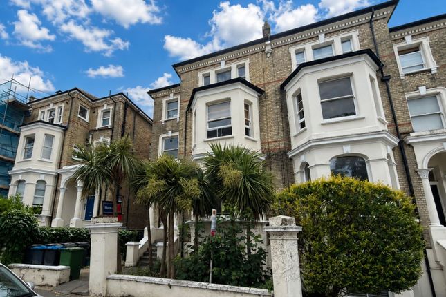 2-bed flat on 43, St. James' Road, Surbiton, £260,000