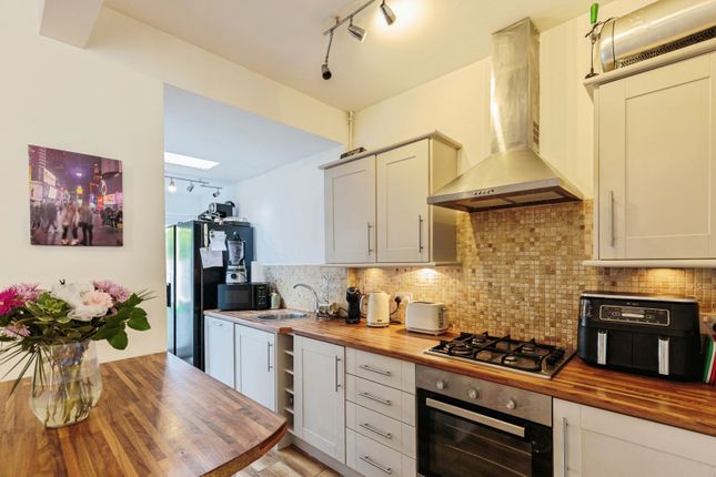 11, Penrose Avenue, Lancashire photo 4