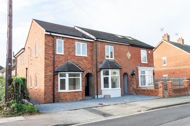 Thumbnail Flat for sale in Mill Road, Leighton Buzzard, Bedfordshire