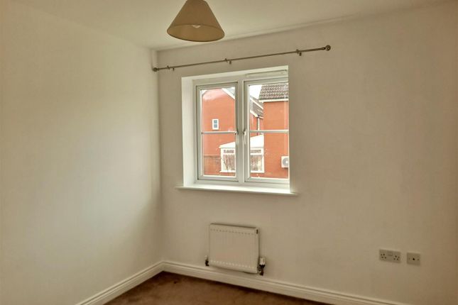 Terraced house to rent in Russet Close, Wellington