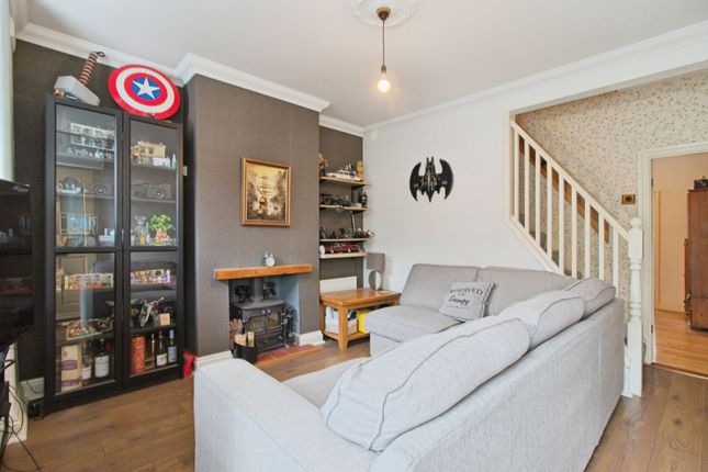 51, Tredegar Road, Dartford photo 3