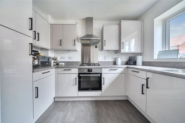SNG RESALE OR, 12, Russet Drive, Abingdon photo 3