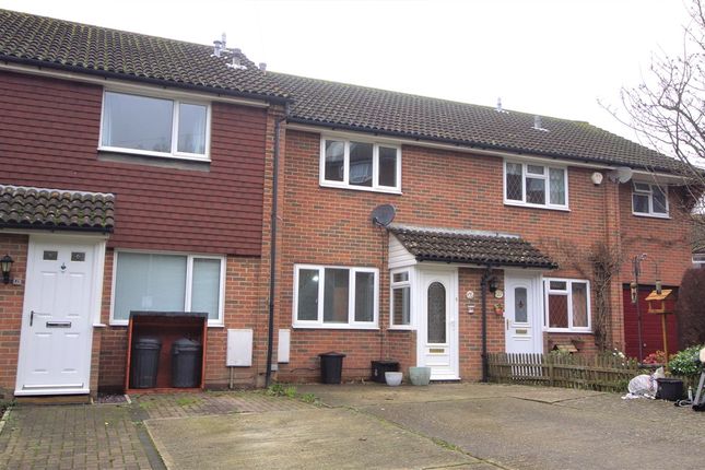 Terraced house to rent in Becket Close, Hastings
