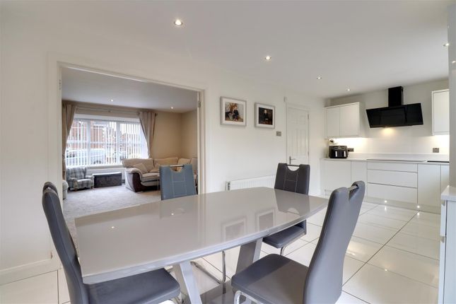 16, Whitethorn Brae, Newtownards photo 3