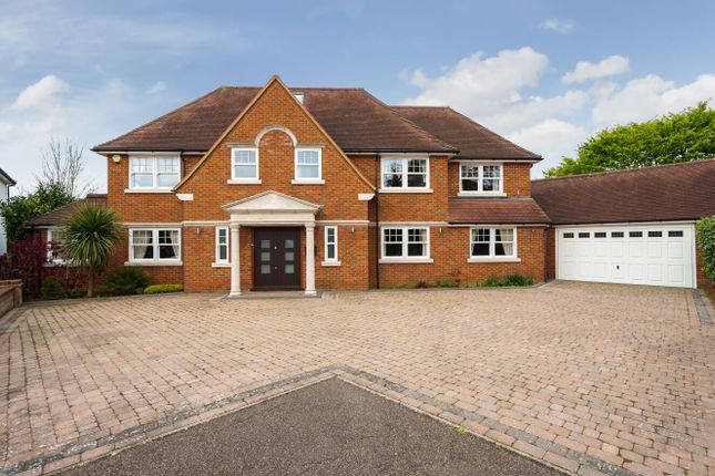 Thumbnail Property for sale in Westwood Close, Potters Bar