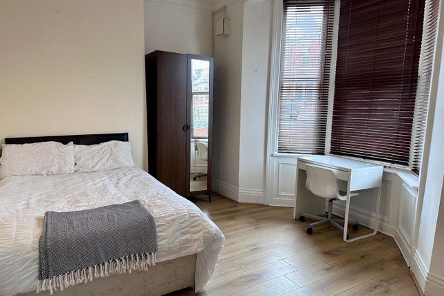 Coniston Avenue, Newcastle Upon Tyne photo 3