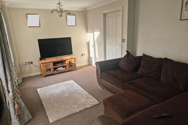 120, Llys Onnen, Llandudno Junction photo 2