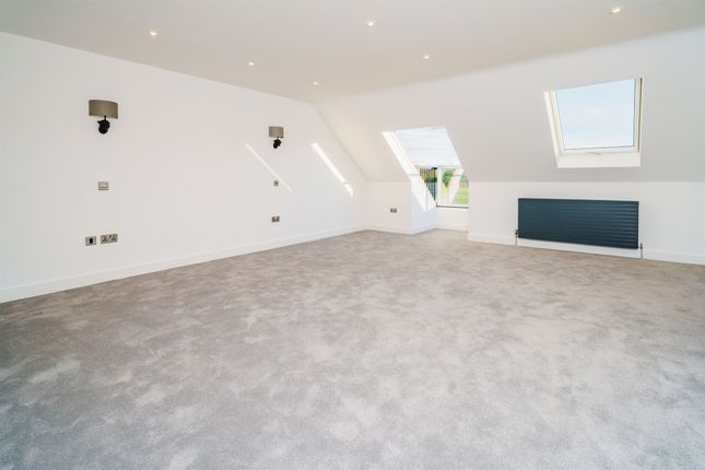 Property to rent in Hoe Lane, Nazeing, Waltham Abbey
