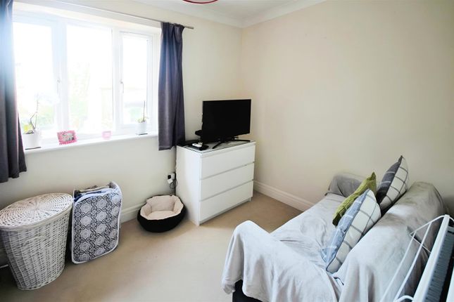 Terraced house for sale in Coleridge Close, Twyford, Reading