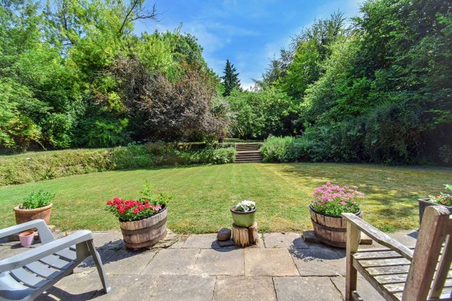 18, Hillydeal Road, Sevenoaks photo 2