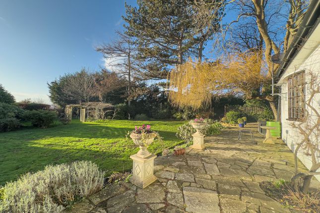 82 Thurstaston Road, Wirral photo 3