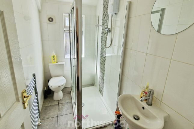 54, Warren Close, Doncaster photo 4