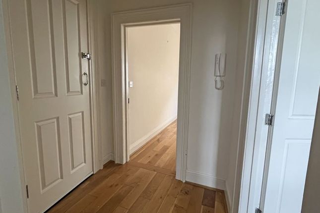 Flat to rent in Fore Street, Sidmouth