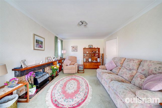 1, Minter Avenue, Worcestershire photo 4