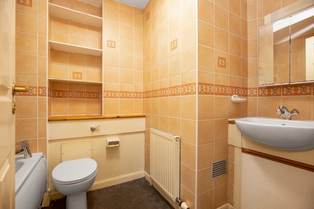 Flat for sale in 9 (Flat 2), St Leonards Hill, Newington, Edinburgh