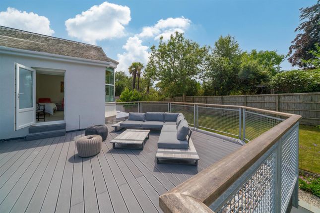 6, Seagrove Manor, Seaview photo 3