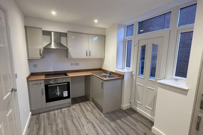 Apt 1, 99 Peasholm Drive, Scarborough photo 3