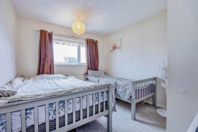 End terrace house for sale in Kelso Green, Glen Parva, Leicester