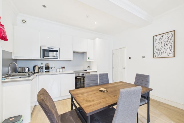 Flat 4, 14, Richmond Place, Brighton photo 3