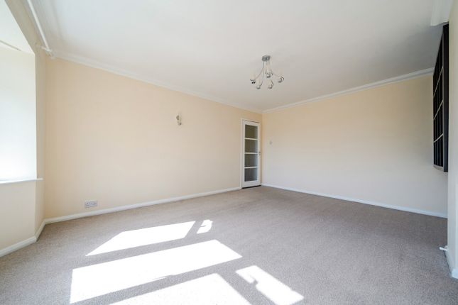 Upper Brighton Road, Worthing photo 4