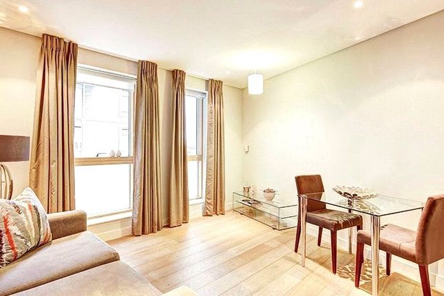 Flat to rent in Merchant Square East, London