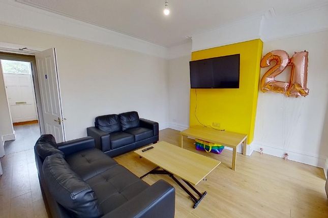 Terraced house to rent in St. Anns Avenue, Burley, Leeds